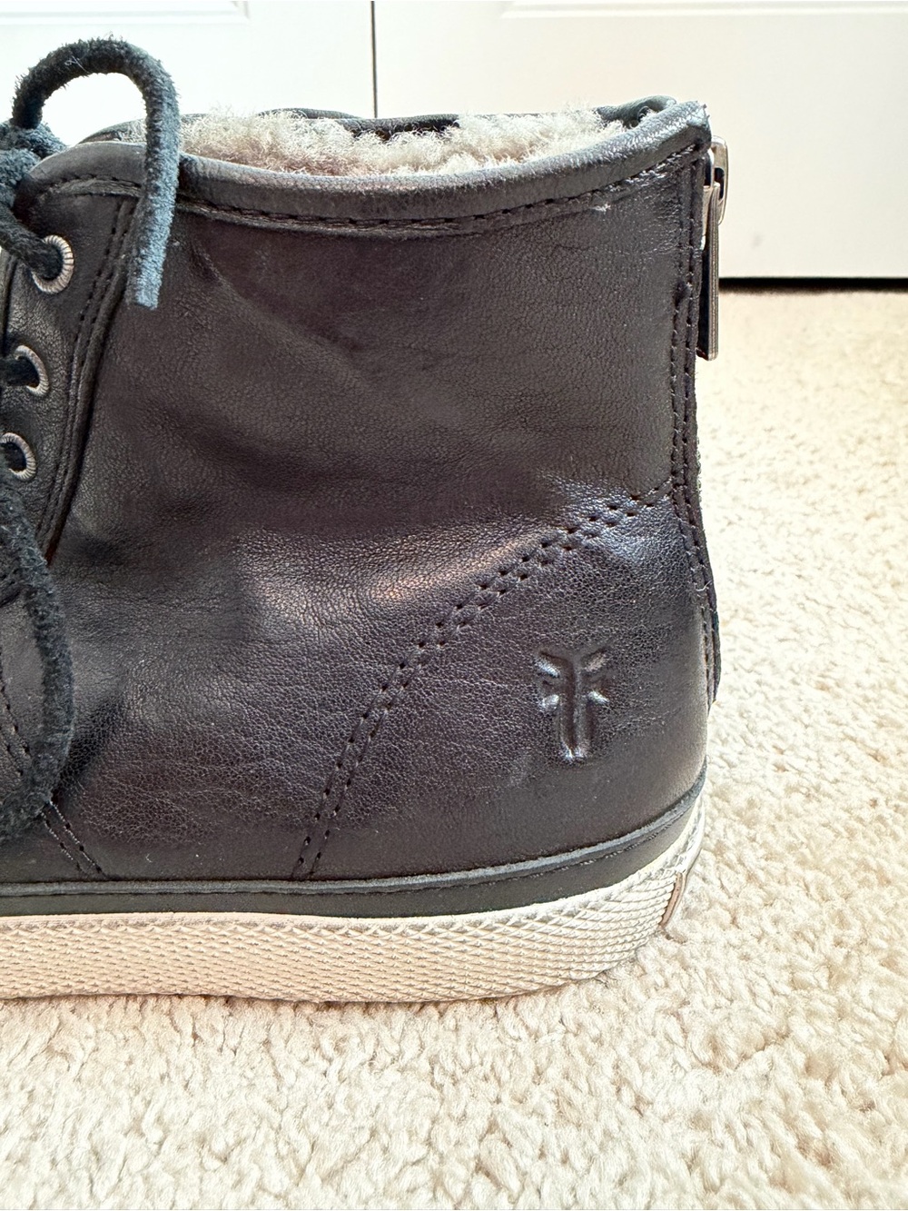 Frye Greene Black Leather Shearling Lined High Back Zip Bootie Sneaker Size 6.5M - Picture 2 of 10